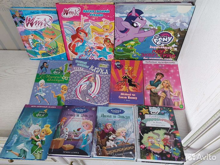 Книги детские, обучающие, Winx, Супергерои фигурки