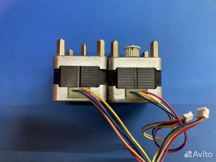 Шаговый двигатель Nema 17