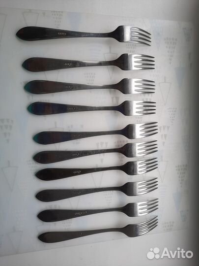 Столовые приборы