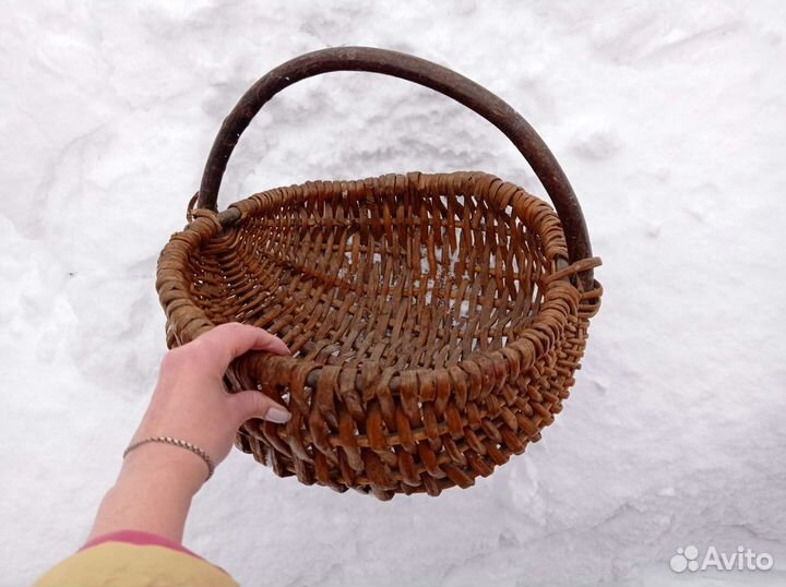 Корзина плетеная