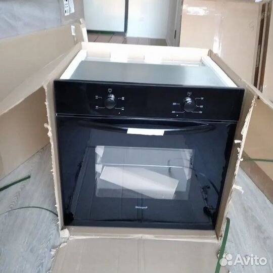 Электрический духовой шкаф Weissgauff черный новый