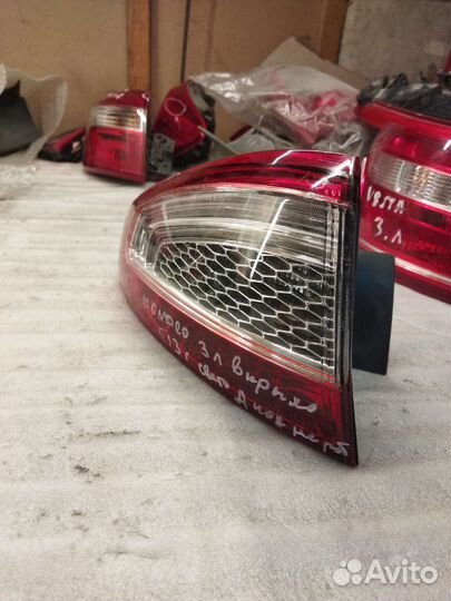 Фонарь левый наруж Mondeo 4 bs7113405c