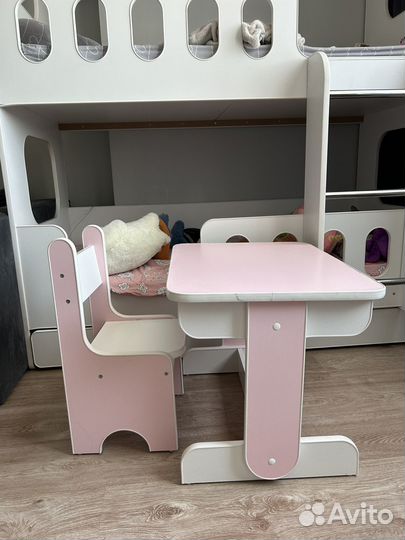Детский стол и стульчик