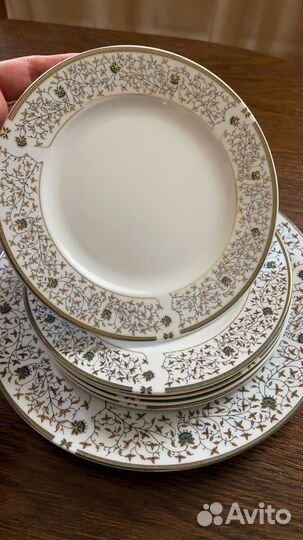 Набор тарелок