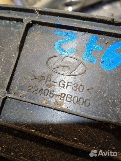 Крышка двигателя декоративная Hyundai Solaris