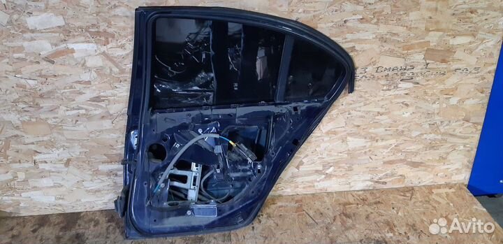 Дверь задняя правая BMW