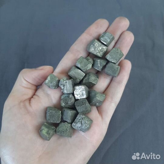 Натуральные камни минералы рукоделие эпоксидная