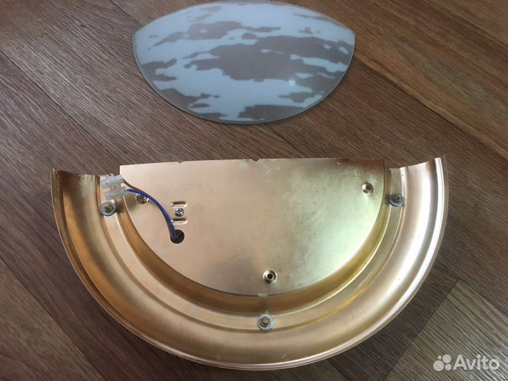 Светильник настенный