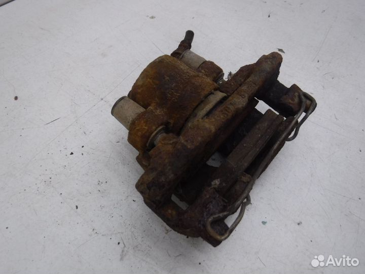 Суппорт тормозной задний правый Mercedes-Benz Spri