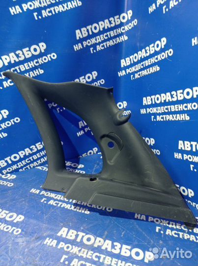 Обшивка задней стойки Ваз Лада Калина универсал