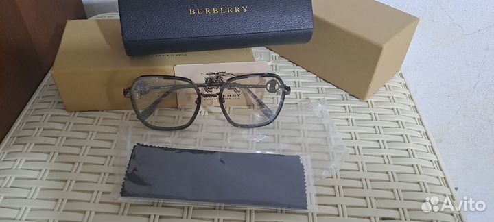 Солнцезащитные очки женские