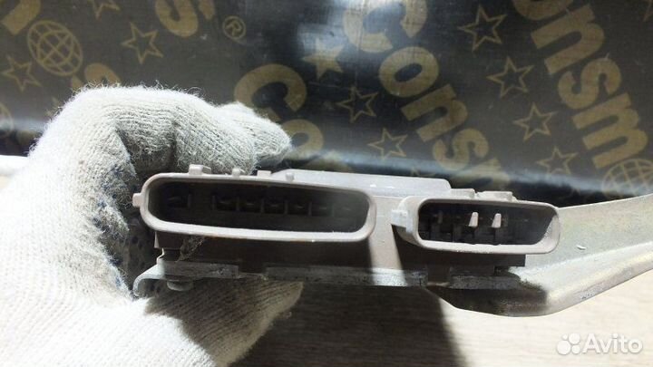 Блок управления форсунками Toyota Hilux Surf