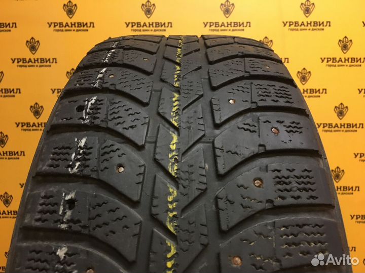 Bridgestone Ice Cruiser 5000 215/60 R16 95T