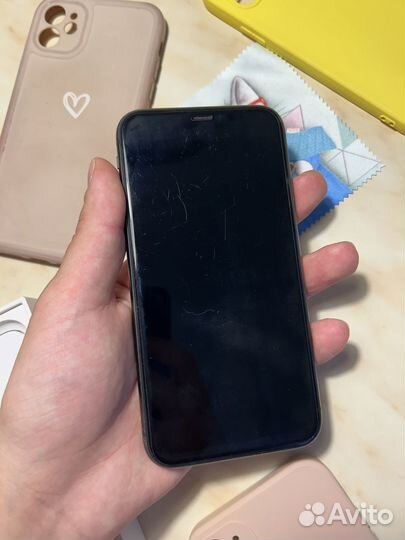 iPhone 11, 64 ГБ