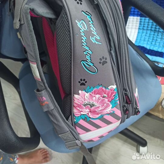 Ранец школьный каркасный Stavia серый