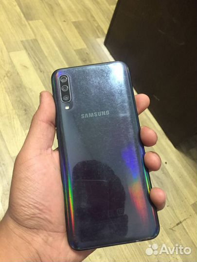 Samsung Galaxy A50, 4/64 ГБ