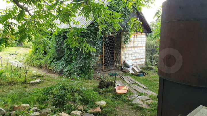 Дом 30 м² на участке 10 сот.