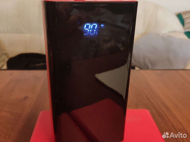 Внешний аккумулятор 30000 mAч 4 USB порта новый