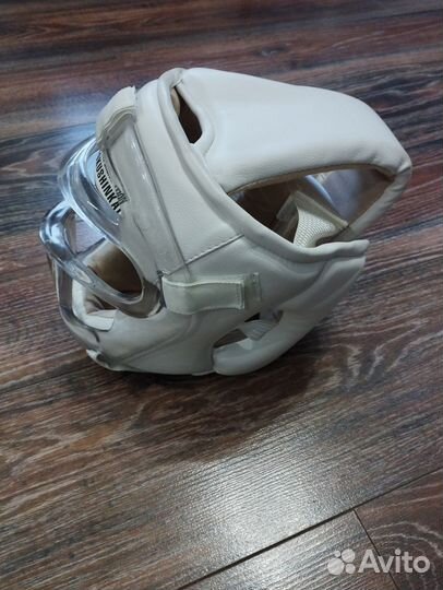 Шлем для единоборств