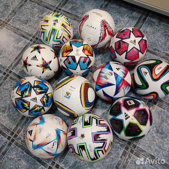 Футбольный мяч новый