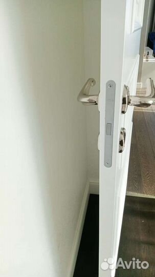 Вскрытие, замена замков квартир, гаражей, сейфов