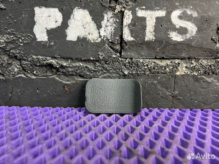 Заглушка руля левая Toyota Wish ZGE20G-0122932