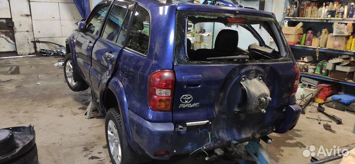 Разбор Toyota RAV 4 2003 Г.В