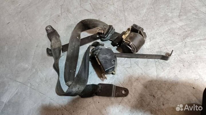 Ремень безопасности передний левый Skoda Octavia