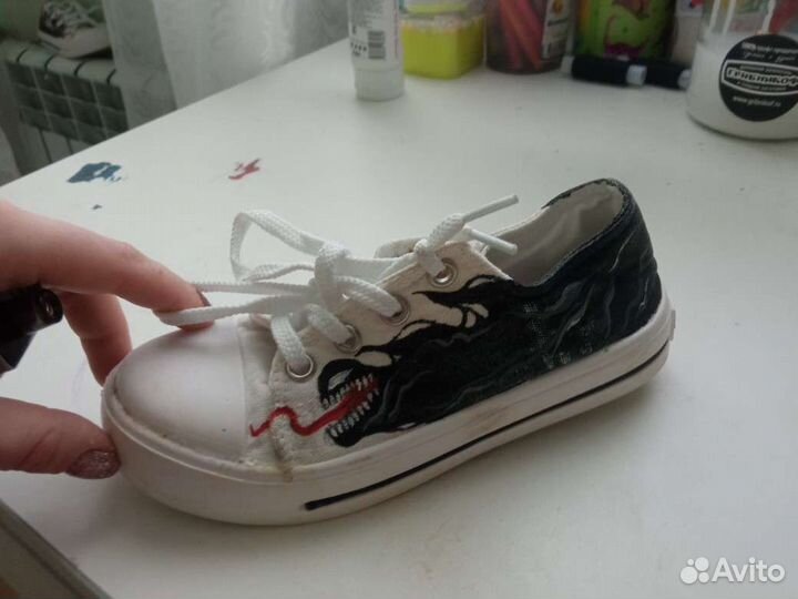 Надписи и рисунки по индивидуальным заказам