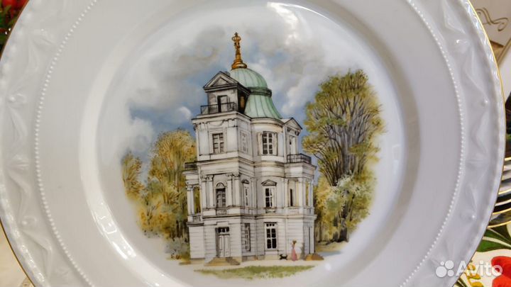 Тарелка из серии замки Берлина KPM есть скол