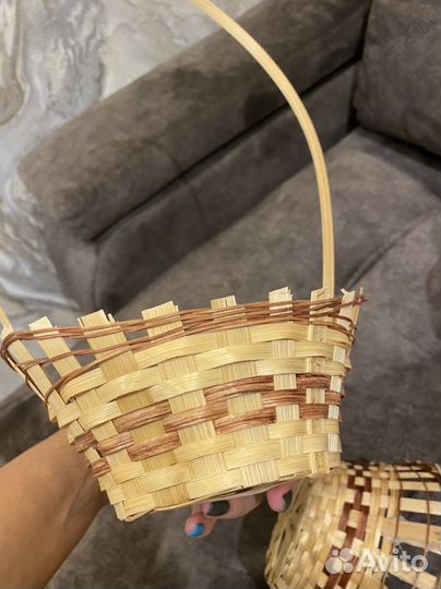 Корзина плетеная для подарков цветов