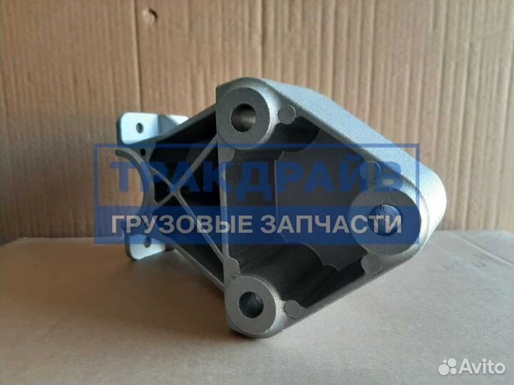 Кронштейн крыла даф XF95 105 M3010920