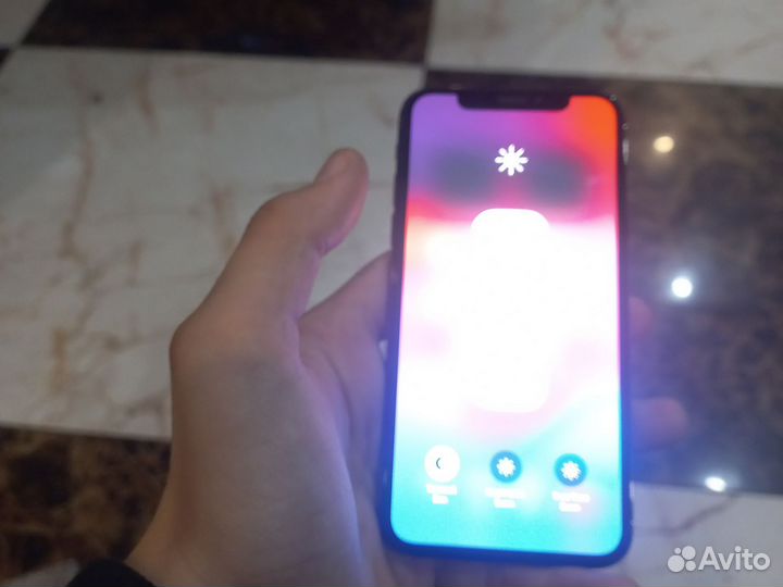 iPhone Xs, 64 ГБ
