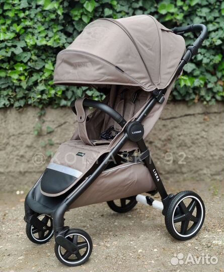Коляска Luxmom 730 (Carello Libra) коричневая