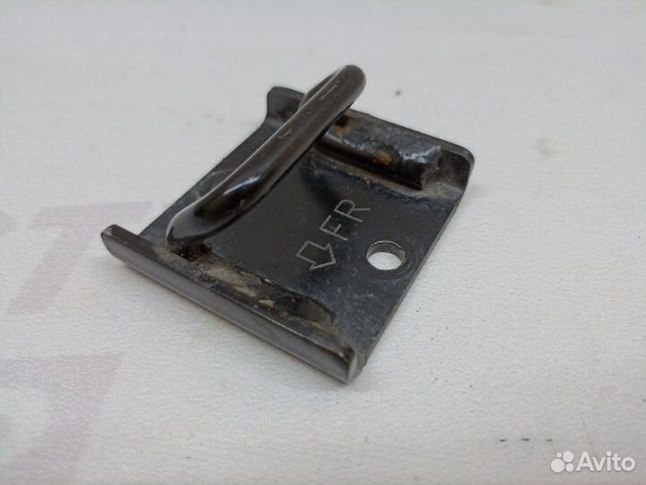 Петля заднего сиденья Hyundai Solaris RB G4FC 2010