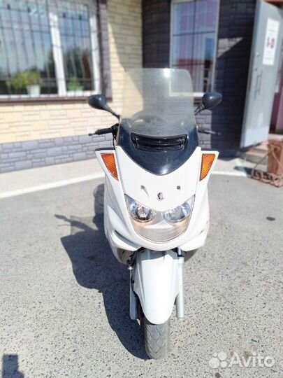 Ямаха макси скутер