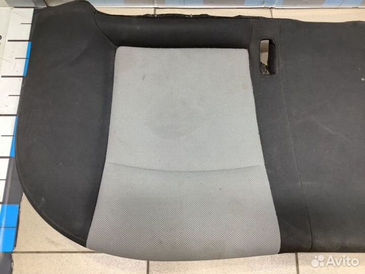 Сиденье салонное заднее Chevrolet Cruze седан 1