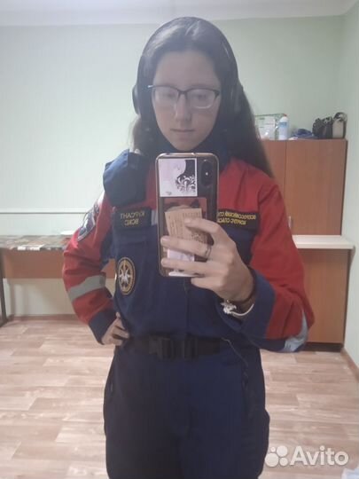 Помощник официанта