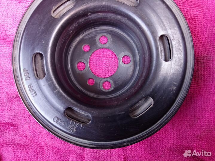 Шкив коленвала Skoda, Audi, Volkswagen 06A105243E