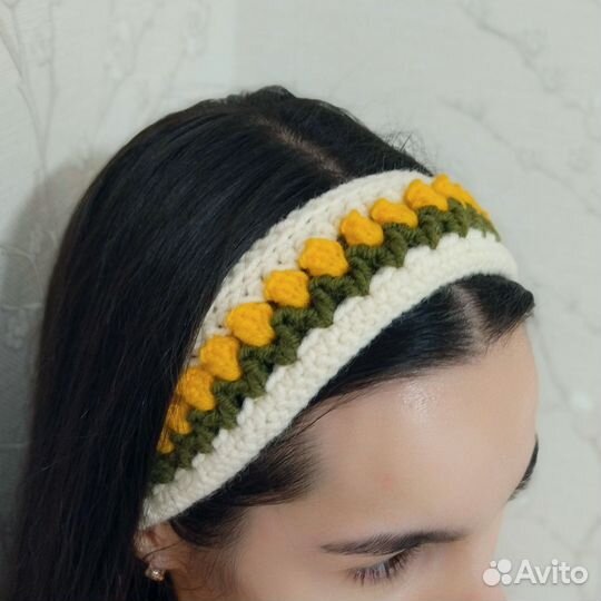 Повязка на голову вязаная