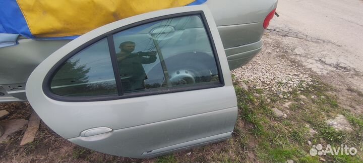 Двери Renault megane 1