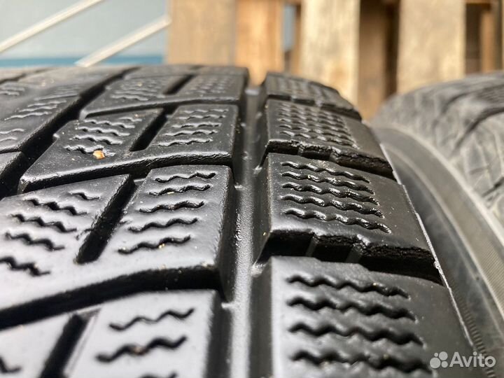 Dunlop Winter Maxx SJ8 235/65 R17 108R