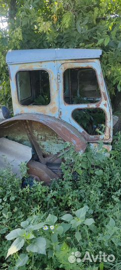 Задний мост от трактора Т-40,кабина,кпп