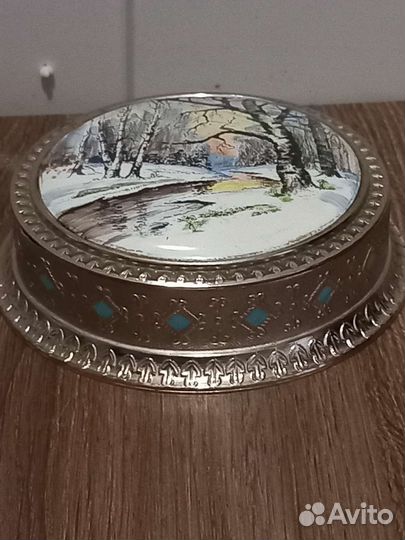 Пудренница шкатулка времени СССР