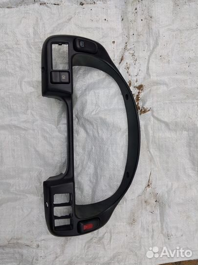 Пластик,кнопки Subaru