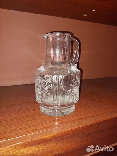 Хрустальный кувшин