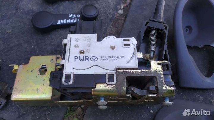 Замки передних дверей форд транзит 2005г