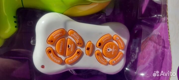 Робот динозавр