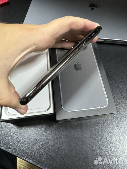 iPhone 11 Pro, 64 ГБ