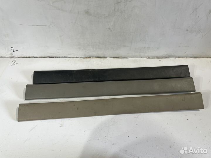 Накладка крышки багажника верхняя Chevrolet tahoe